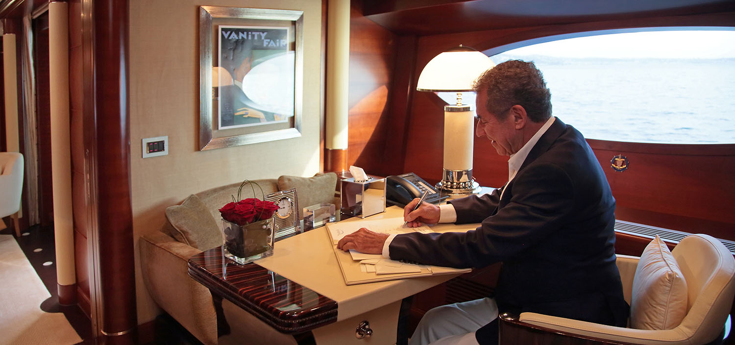 Contact a yacht project manager with Fraser