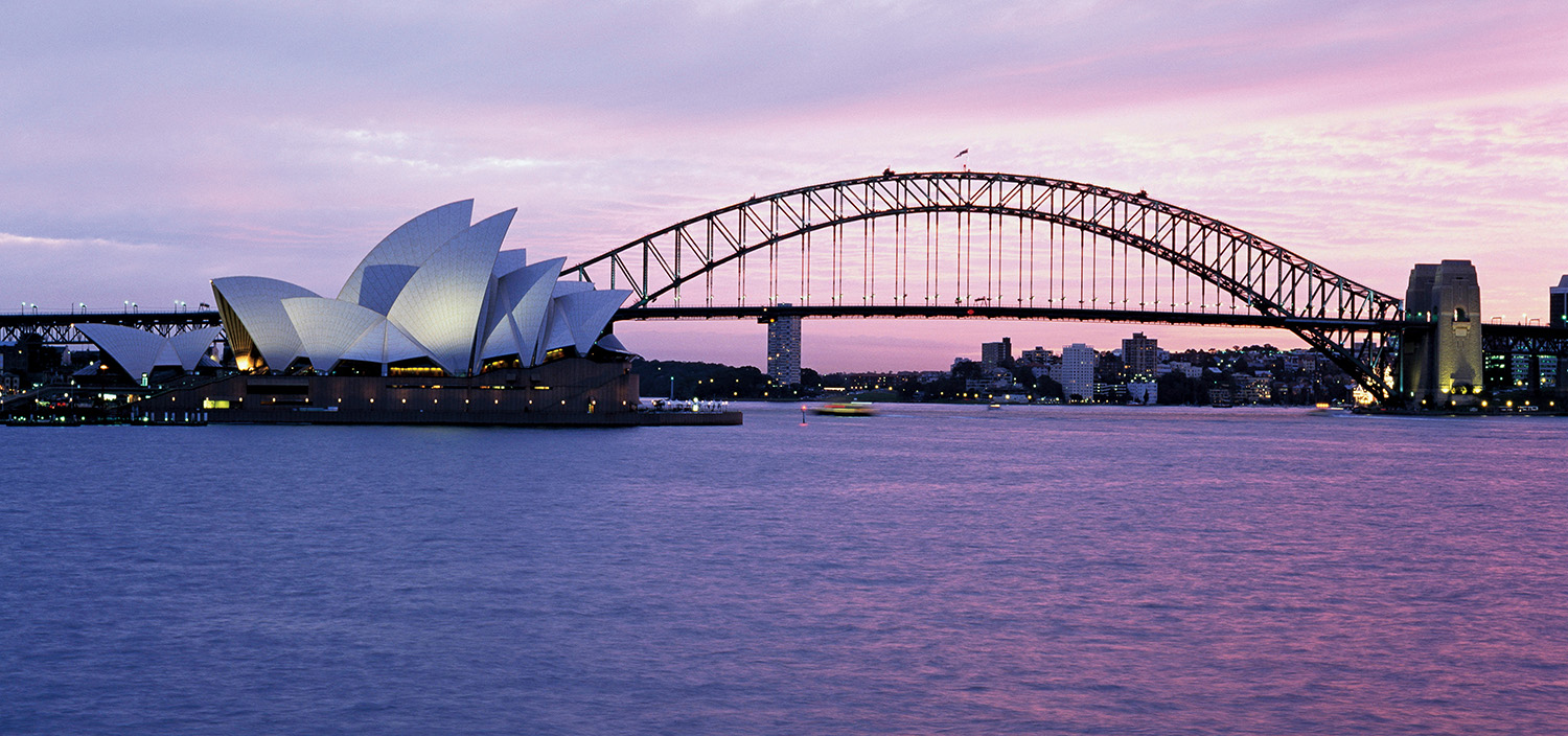 A Sydney yacht charter is the best way to see the opera house and bridge at sunset