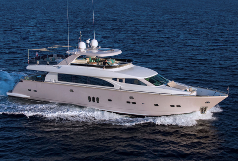 ETOUPE motor yacht for sale by FRASER, built by Horizon