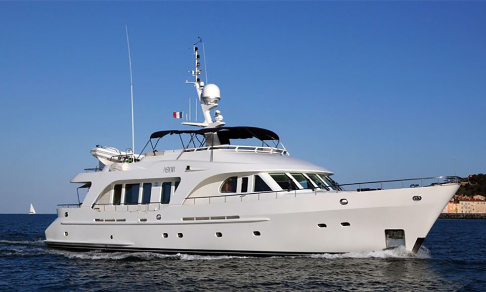 27.30M/89' Moonen IMPETUOUS with blue skies