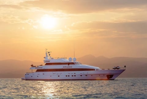 MIRAGGIO motor yacht for charter by FRASER, built by Siar Moschini