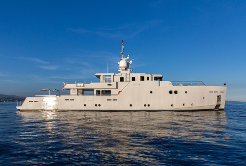 SEXY FISH motor yacht for sale by FRASER, built by Tansu Yachts