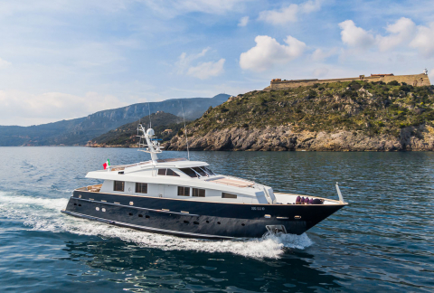 TEX motor yacht for sale by FRASER, built by Rossinavi